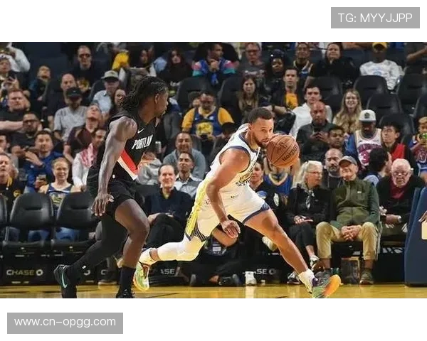 勇士季前赛展现强劲进攻火力但防守漏洞明显整体表现喜忧参半 勇士季前赛展现强劲进攻火力但防守漏洞明显整体表现喜忧参半