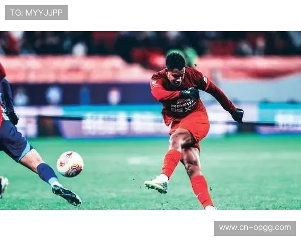 巴西中场茹萨以自由身告别上海海港即将加盟成都蓉城 巴西中场茹萨以自由身告别上海海港即将加盟成都蓉城