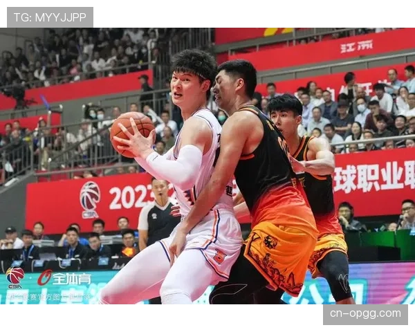 上海久事大胜江苏肯帝亚，王哲林坐镇内线构筑禁飞区